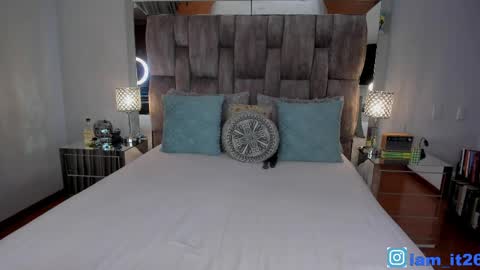 Snapshot of mirandacollins_ chatting on 3, 4, 2026 Miranda online show from 3, 4, 2026