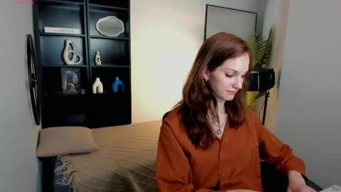 Snapshot of mirandaglow chatting on 3, 5, 2026 Miranda online show from 3, 5, 2026