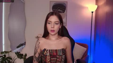 Snapshot of mirandashaw chatting on 18, 1, 2026 Miranda Shaw online show from 18, 1, 2026