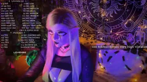Snapshot of mirareed chatting on 7, 10, 2025 mirareed online show from 7, 10, 2025