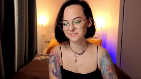 Snapshot of miraskyy chatting on 22, 10, 2025 MiraSkyy online show from 22, 10, 2025