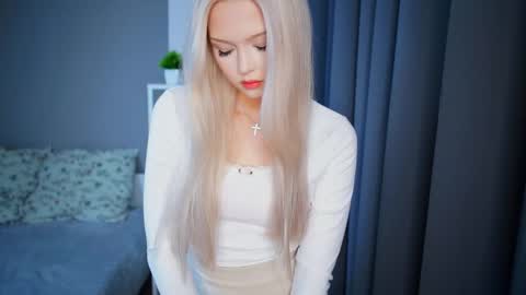Snapshot of mirianscorgie chatting on 15, 10, 2025 Elsa online show from 15, 10, 2025