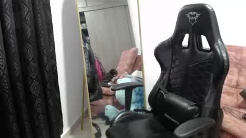 Snapshot of mis_iyasha chatting on 6, 10, 2025 IYASHA online show from 6, 10, 2025