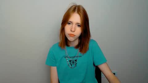 Snapshot of misaki_chan_ chatting on 14, 9, 2025 misaki_chan_ online show from 14, 9, 2025