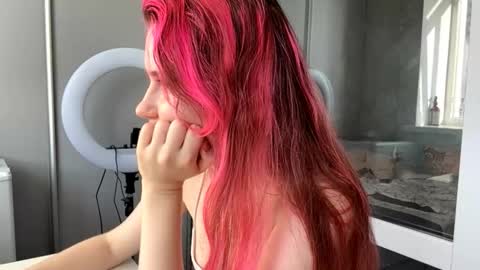 Molly online show from 27, 11, 2025