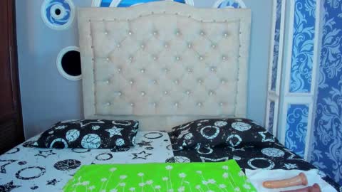 Mishell online show from 19, 12, 2025