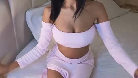 Snapshot of mishelle___7 chatting on 12, 6, 2026 Shell online show from 12, 6, 2026