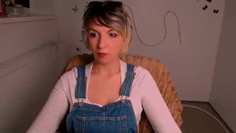 Mishelle online show from 2, 5, 2026