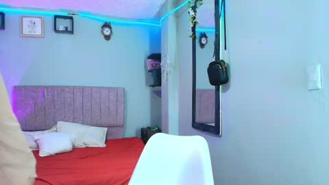 misofialeal online show from 23, 6, 2026