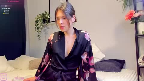 miss___boo online show from 24, 3, 2026