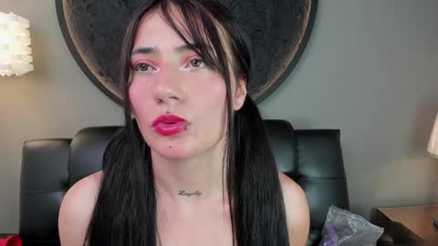 Charlotte online show from 20, 12, 2024