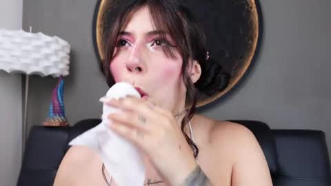 Charlotte online show from 13, 4, 2026