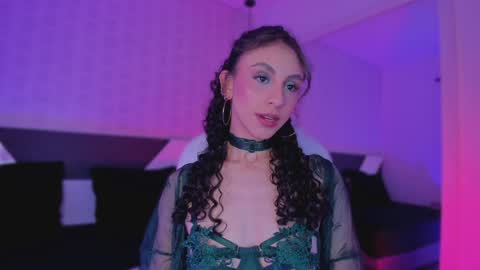 Charlotte online show from 3, 2, 2025