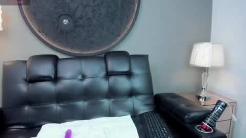 Martina online show from 11, 2, 2025