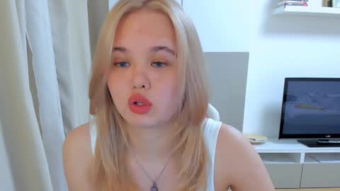 miss__selena online show from 25, 2, 2025