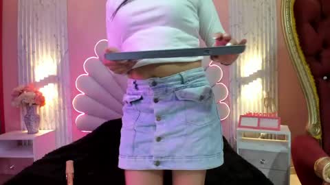 miss__star_ online show from 9, 5, 2026