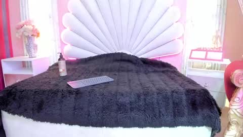 miss__star_ online show from 11, 5, 2026