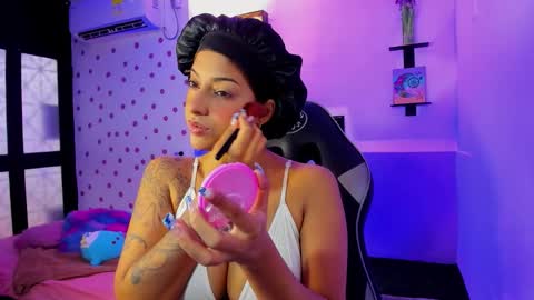 Snapshot of miss_akemi chatting on 17, 9, 2025 Akemi 3 online show from 17, 9, 2025