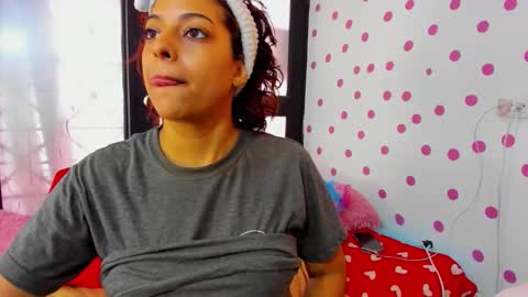 Snapshot of miss_akemi chatting on 26, 10, 2025 Akemi 3 online show from 26, 10, 2025