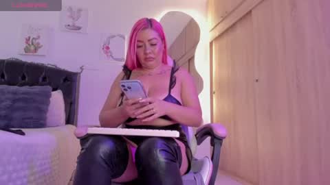 Snapshot of miss_amarantha1 chatting on 1, 7, 2026 A M A R A N T H A online show from 1, 7, 2026