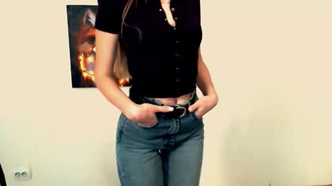 Angelina online show from 19, 9, 2025