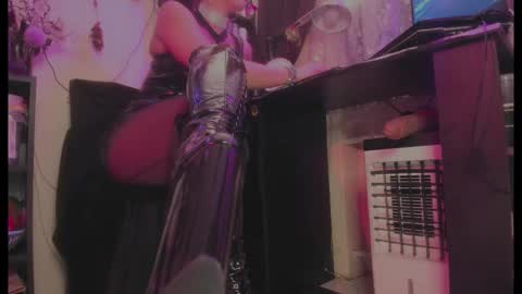 Snapshot of miss_asmodeus chatting on 7, 10, 2025 missAsmodeus online show from 7, 10, 2025