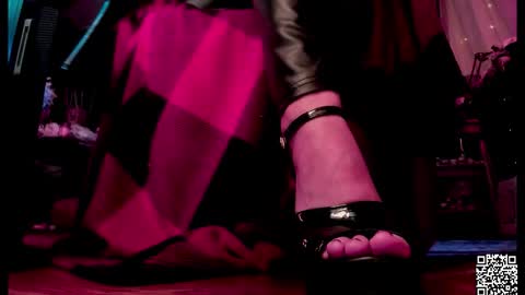 Snapshot of miss_asmodeus chatting on 30, 10, 2025 missAsmodeus online show from 30, 10, 2025