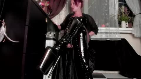 missAsmodeus online show from 20, 6, 2026