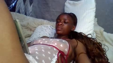 Snapshot of miss_belllo chatting on 2, 2, 2025 miss_belllo online show from 2, 2, 2025