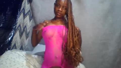 Snapshot of miss_belllo chatting on 3, 2, 2025 miss_belllo online show from 3, 2, 2025