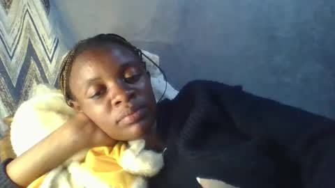 Snapshot of miss_belllo chatting on 6, 3, 2025 miss_belllo online show from 6, 3, 2025
