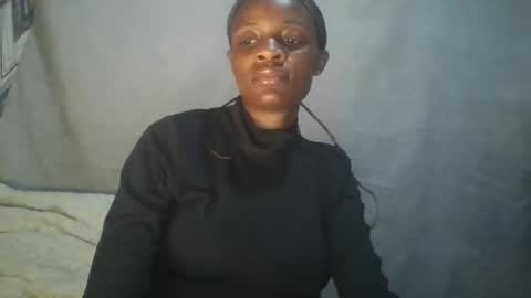 Snapshot of miss_belllo chatting on 8, 3, 2025 miss_belllo online show from 8, 3, 2025