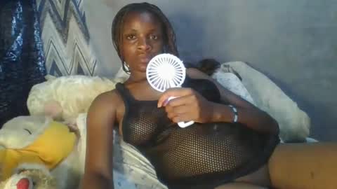 Snapshot of miss_belllo chatting on 11, 3, 2025 miss_belllo online show from 11, 3, 2025