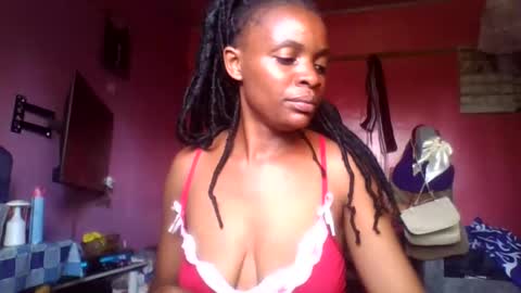 miss_belllo online show from 13, 4, 2026