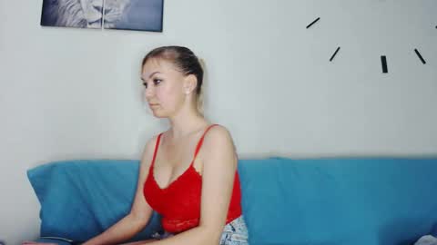 miss_blonde1 online show from 22, 5, 2026