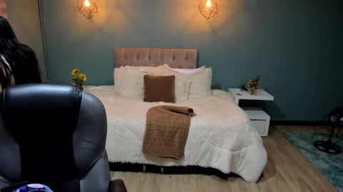 Cataleya online show from 5, 11, 2025