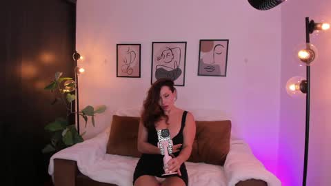 Snapshot of miss_charlize__ chatting on 14, 4, 2026 Charlize online show from 14, 4, 2026