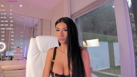 miss_diamond__ online show from 14, 12, 2025