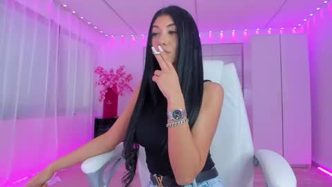 miss_diamond__ online show from 9, 5, 2026