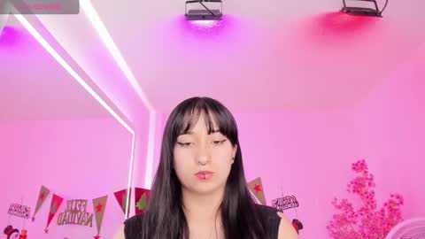 Snapshot of miss_dolly1 chatting on 16, 12, 2024 Melanie online show from 16, 12, 2024