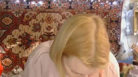 Elis online show from 28, 10, 2025