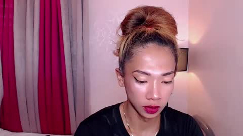 miss_ephrail online show from 7, 12, 2024