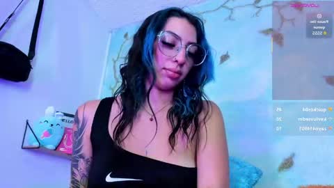 miss_evans_ online show from 8, 5, 2026