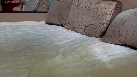 ................................ online show from 18, 10, 2025