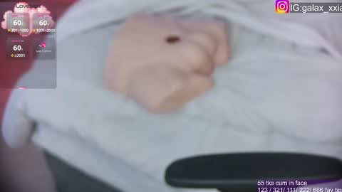 Snapshot of miss_galaxxia chatting on 5, 3, 2025  Elisabeth  IG galax xxia       online show from 5, 3, 2025