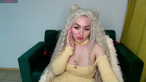 miss_kiten online show from 1, 2, 2025
