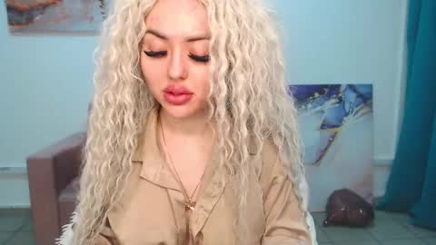miss_kiten online show from 10, 2, 2025
