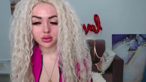 miss_kiten online show from 4, 3, 2025
