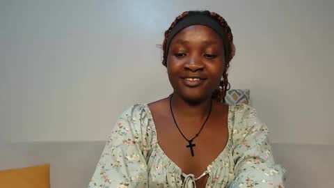 Snapshot of miss_lofti chatting on 24, 10, 2025 Lofti online show from 24, 10, 2025