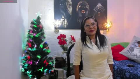Snapshot of miss_lucero1 chatting on 28, 12, 2024 lucero online show from 28, 12, 2024